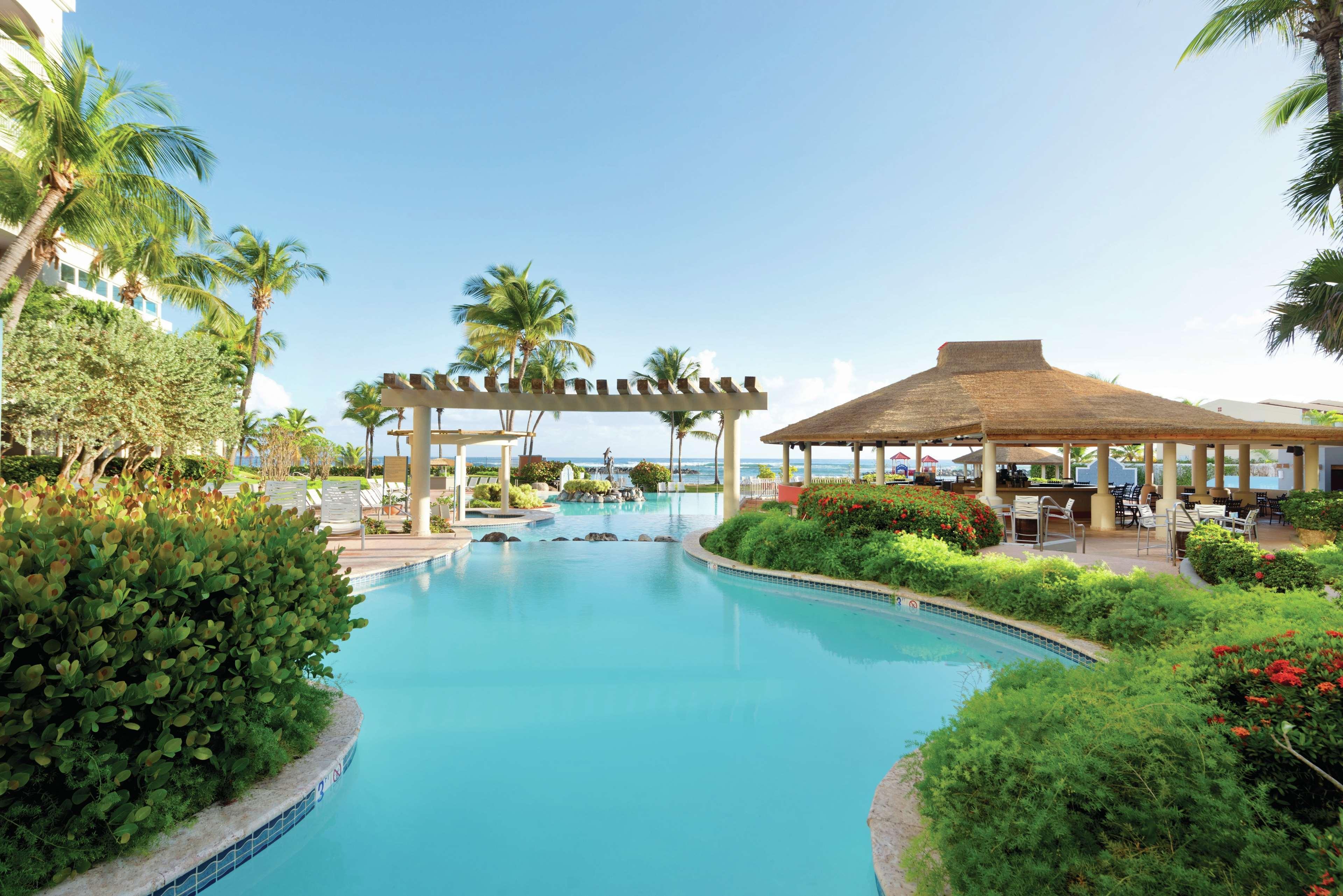 Embassy Suites By Hilton Dorado Del Mar Beach Resort Kültér fotó
