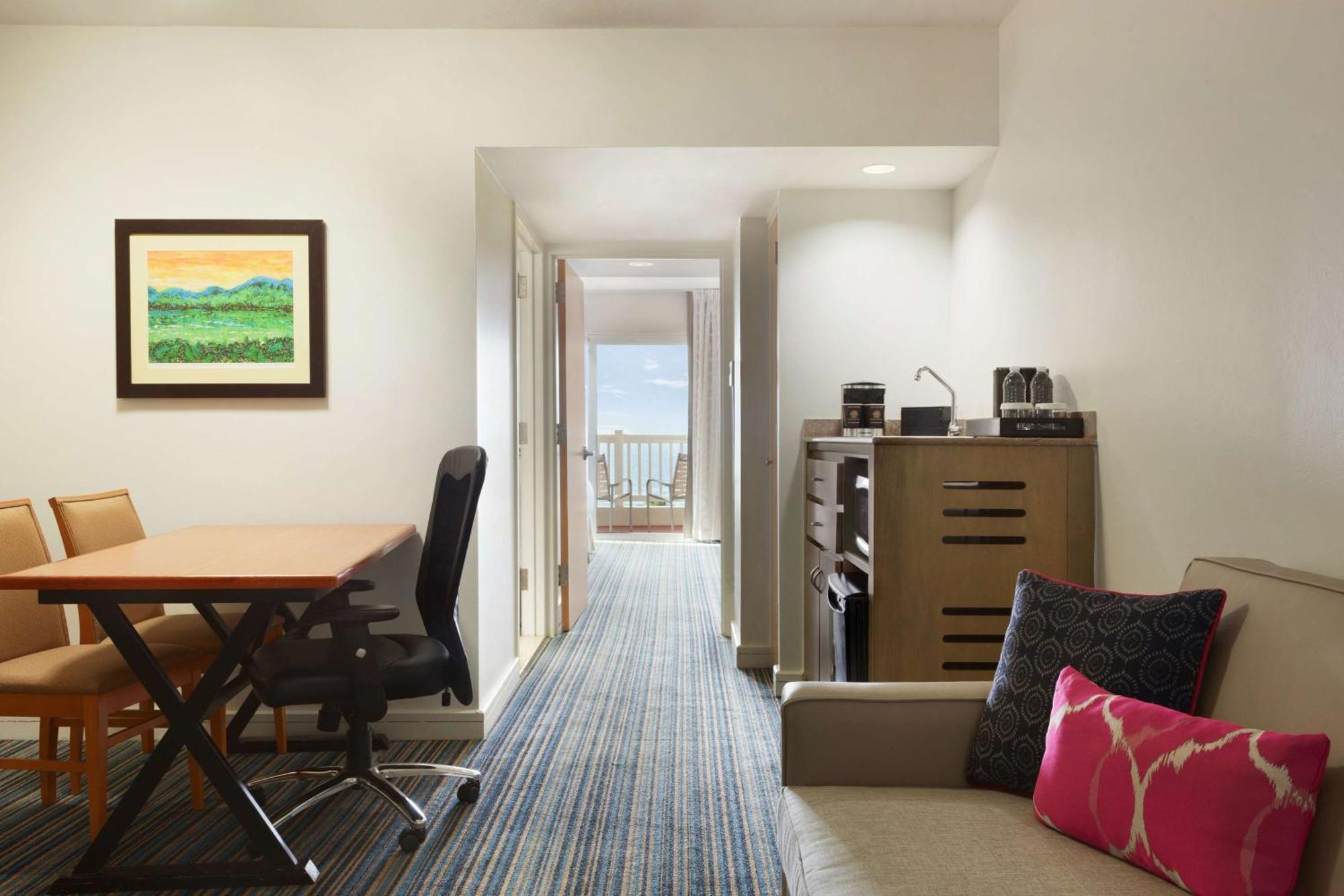 Embassy Suites By Hilton Dorado Del Mar Beach Resort Kültér fotó